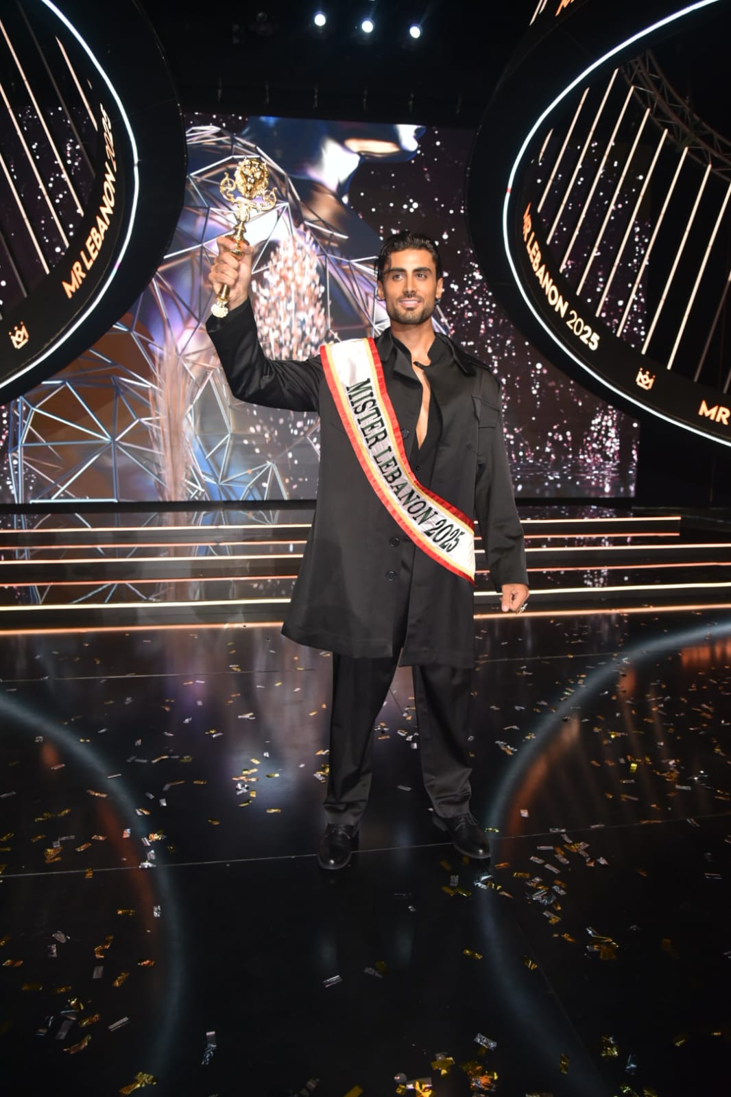 سعد الدين حنينه ملك على عرش الجمال اللبناني...