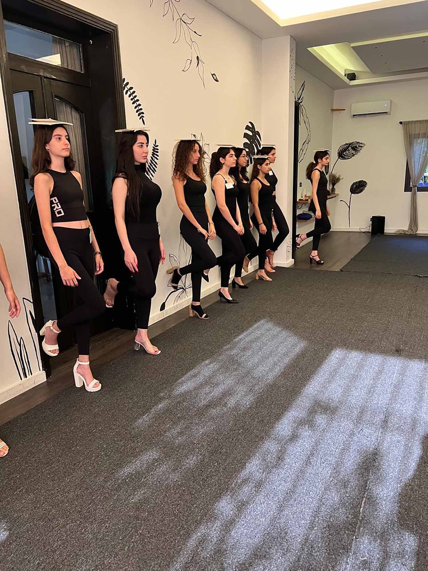 بين الإبداع والتميّز... "Anthracite" تكشف وجهاً جديداً لعالم عرض الأزياء!