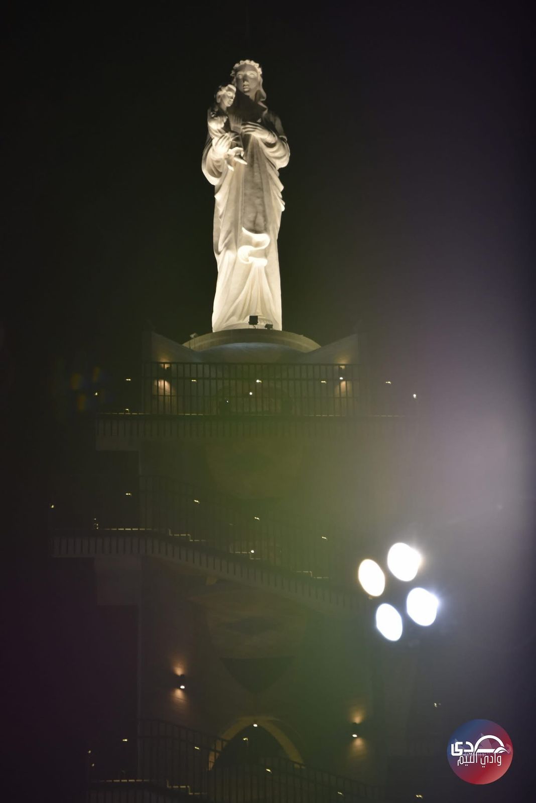 جوقة مار الياس – أنطلياس تُشعل مدرّج سيدة حرمون في كوكبا احتفالاً بعيد السيدة