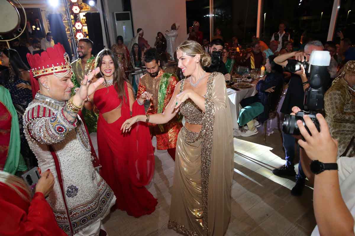 داني سعد يأتي ب بوليوود الى لبنان...