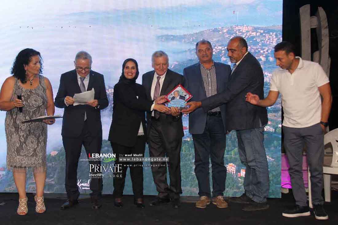 "وجدي مراد… 27 عامًا من العطاء والتفاني في خدمة عاليه.