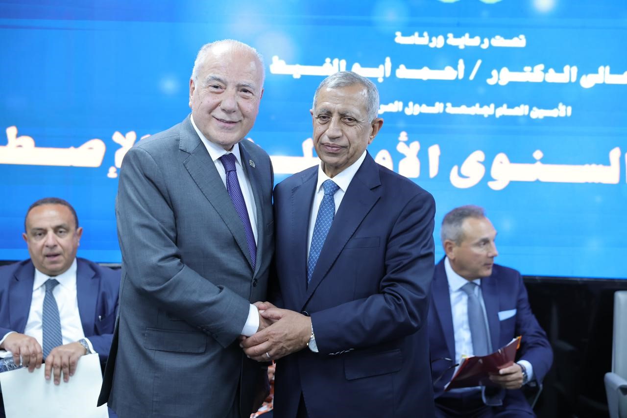 دبوسي في المنتدى العربي السنوي الأول للذكاء الاصطناعي: الذكاء الاصطناعي وسيلة لتعزيز خدمة الإنسان وتطوير المجتمعات