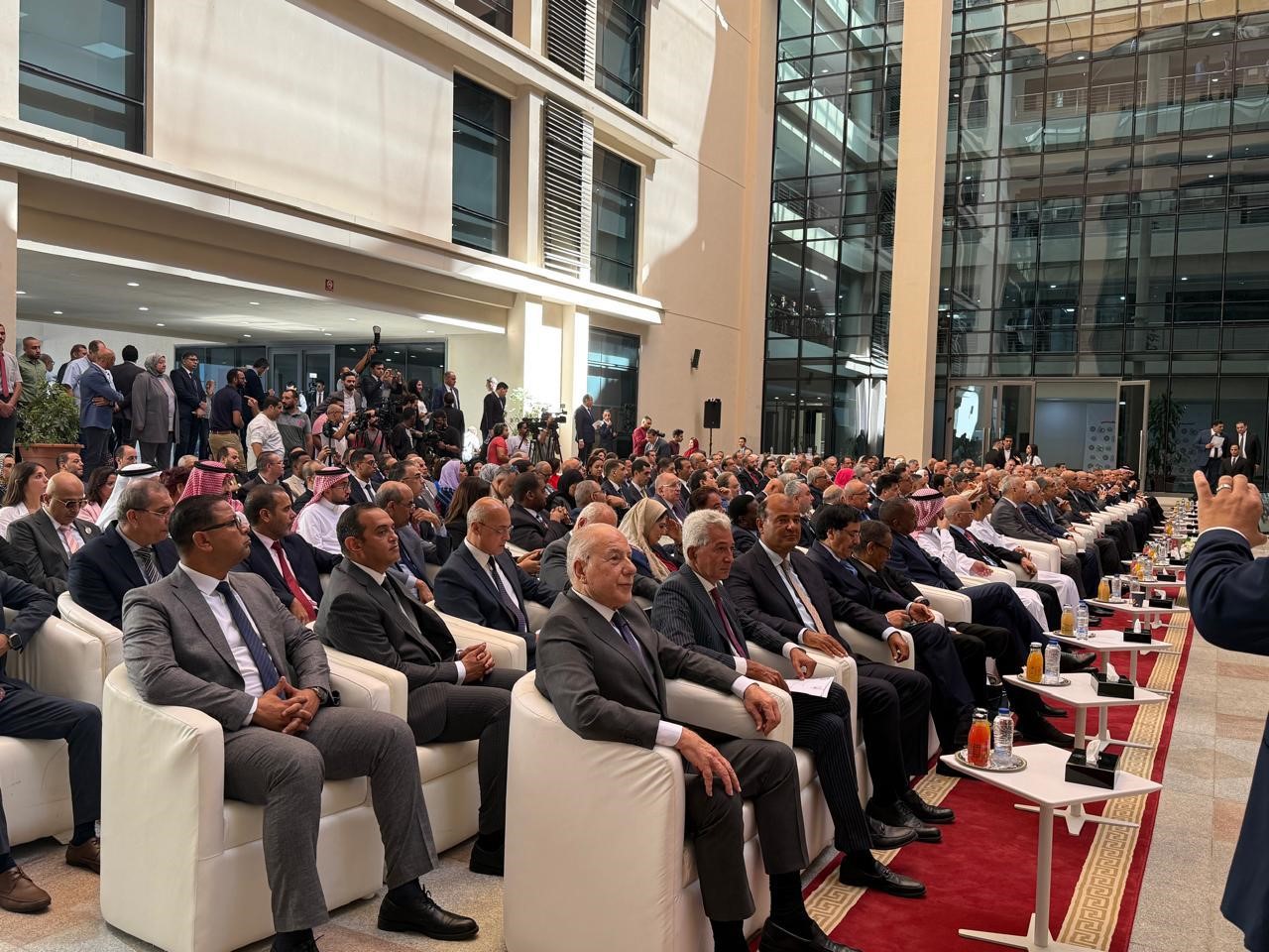 دبوسي في المنتدى العربي السنوي الأول للذكاء الاصطناعي: الذكاء الاصطناعي وسيلة لتعزيز خدمة الإنسان وتطوير المجتمعات