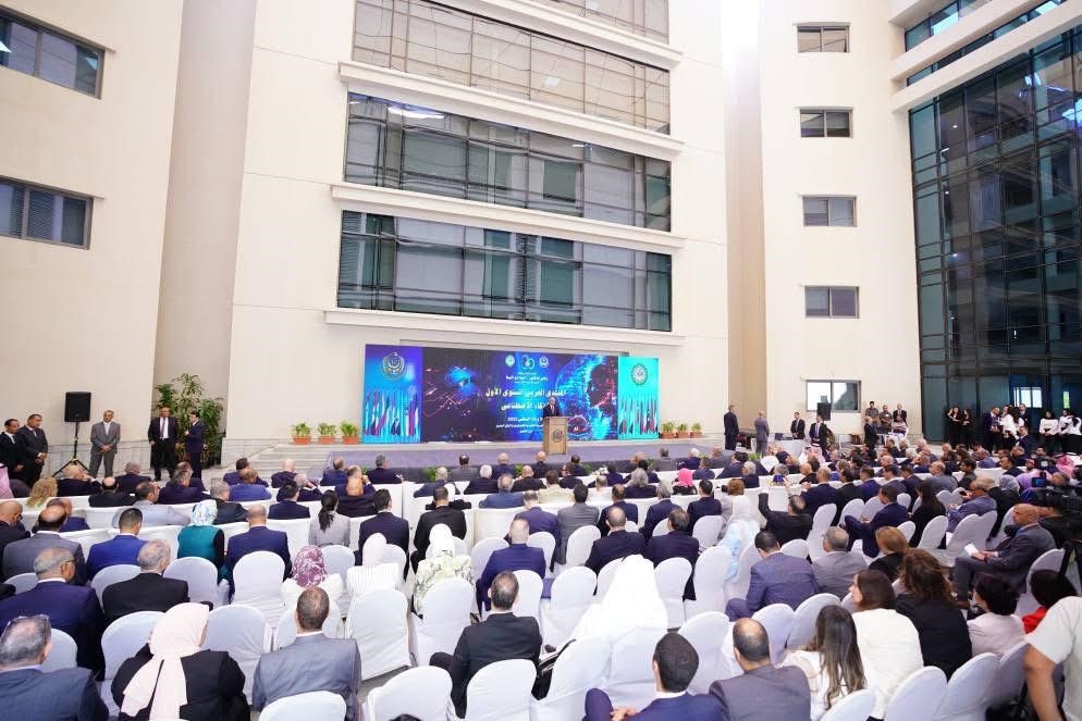 دبوسي في المنتدى العربي السنوي الأول للذكاء الاصطناعي: الذكاء الاصطناعي وسيلة لتعزيز خدمة الإنسان وتطوير المجتمعات