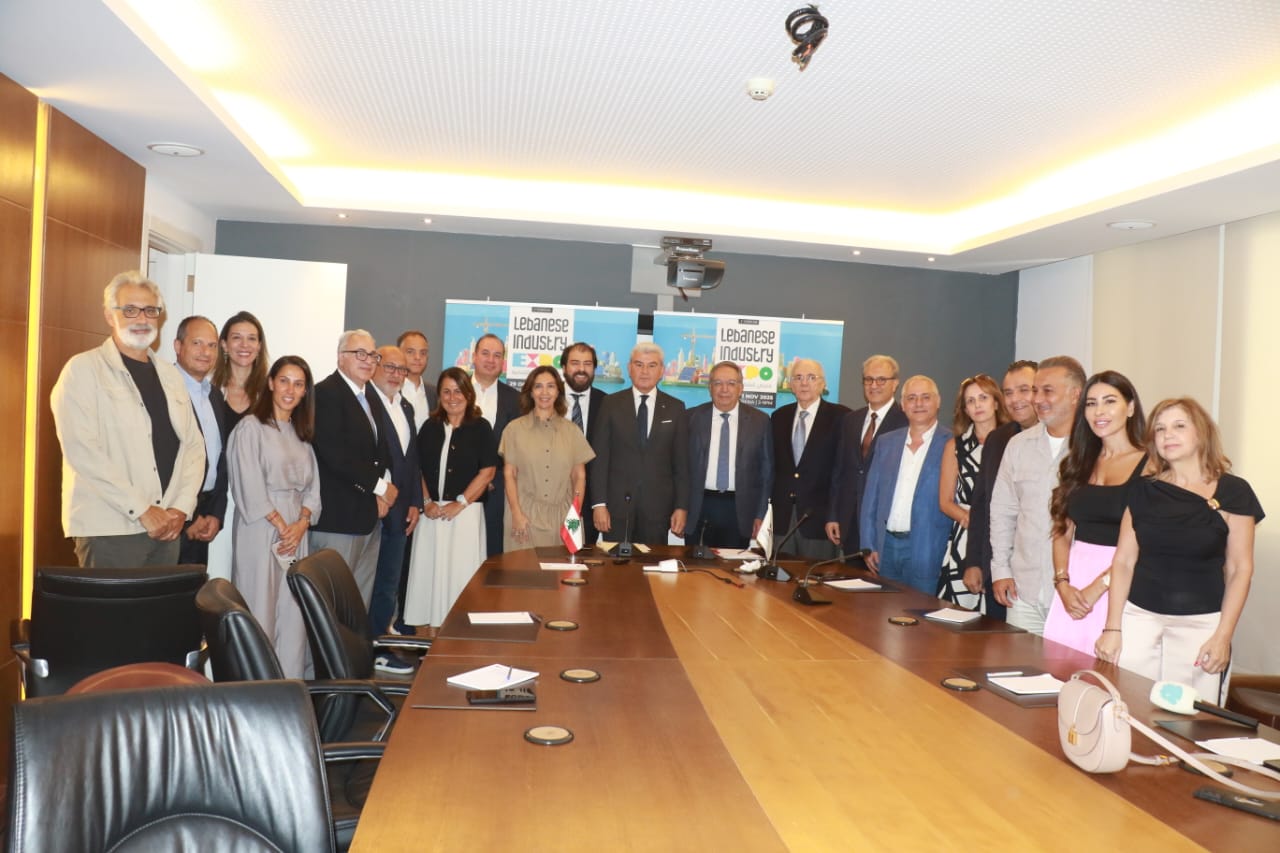 عيسى الخوري والزعني يعلنان عن تنظيم "معرض الصناعة اللبنانية 2025"