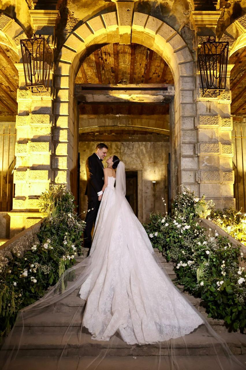 عرس الموسم في صوفر... زفاف عزيز زكا وتارا ماريا الأشقر يبهر بأجوائه...