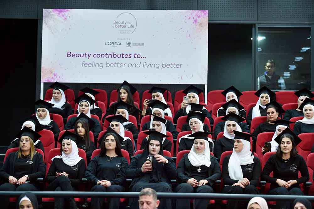 احتفال بالإنجاز والتمكين لوريال لبنان تخرّج 123 سيدة من برنامج "الجمال من أجل حياة أفضل"