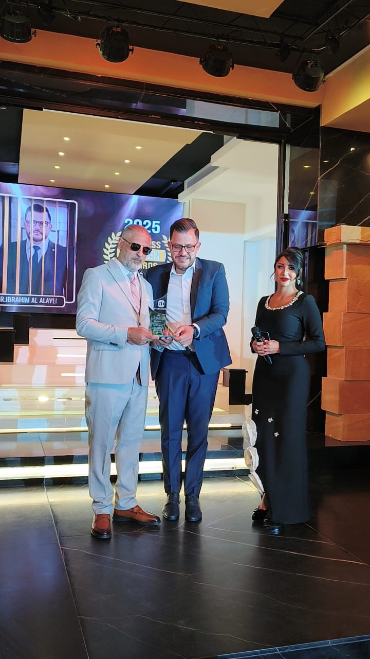 ليلة من التألّق والإنجاز في “Business Golden Awards” برعاية الدكتور زكريا فحّام
