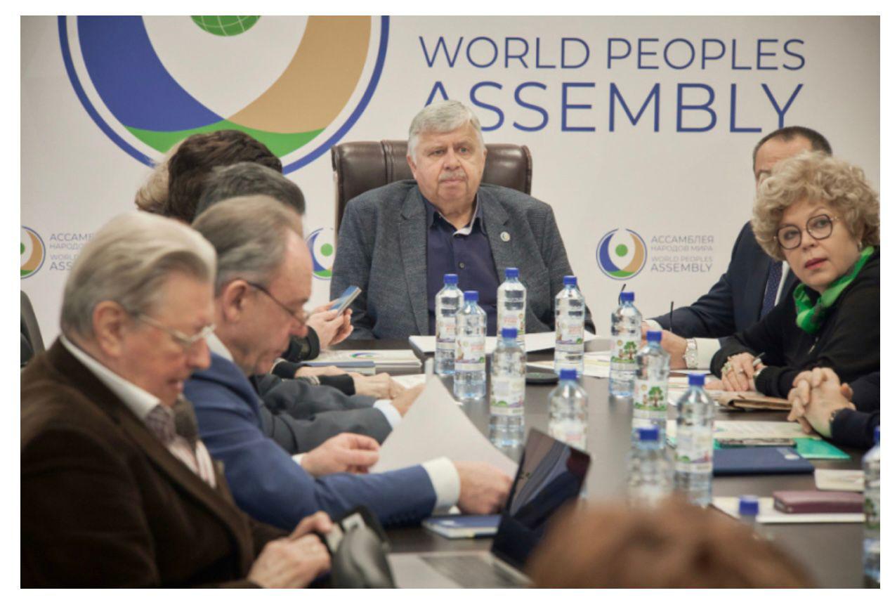 ليلة من التألّق والإنجاز في “Business Golden Awards” برعاية الدكتور زكريا فحّام