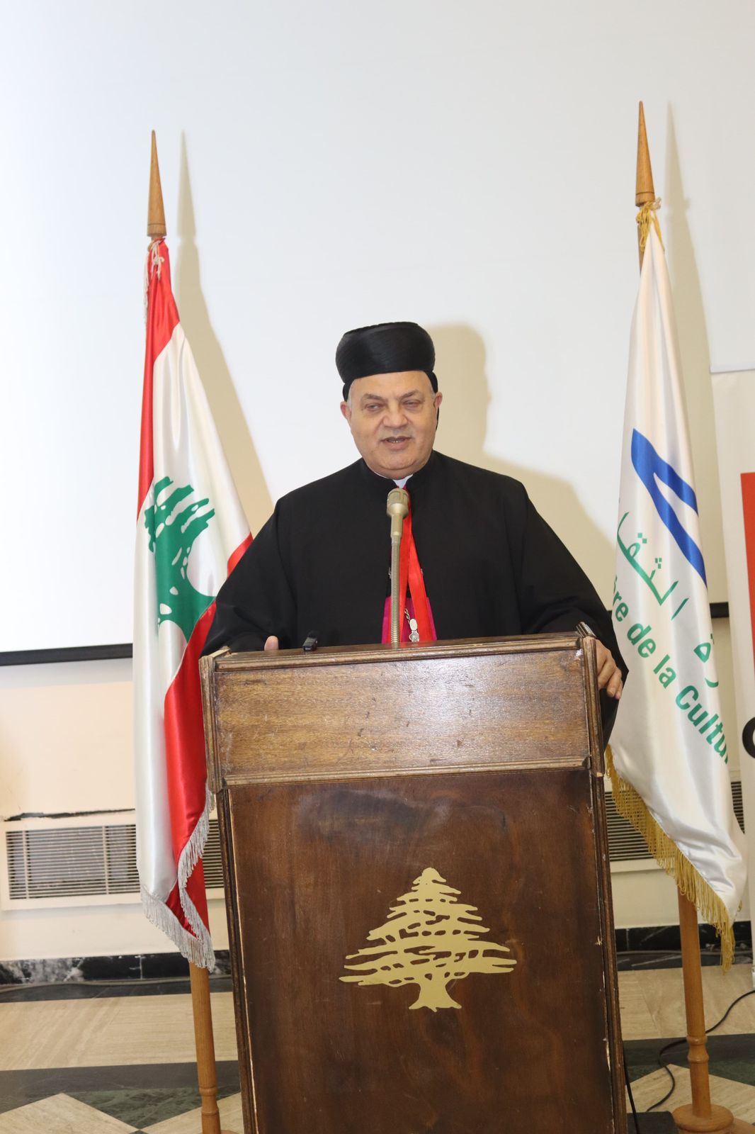 افتتاح معرض "ذاكرة اللون بين الحديث والقديم" للفنان د مارون مخّول في بيروت