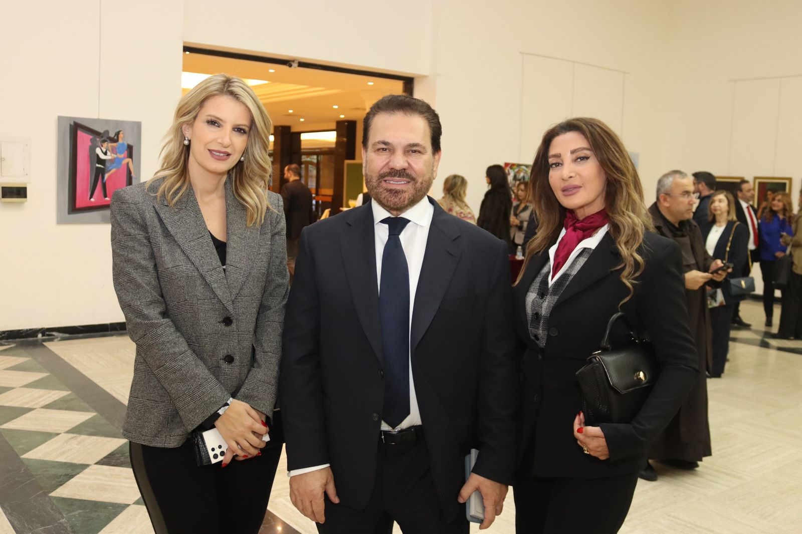 افتتاح معرض "ذاكرة اللون بين الحديث والقديم" للفنان د مارون مخّول في بيروت