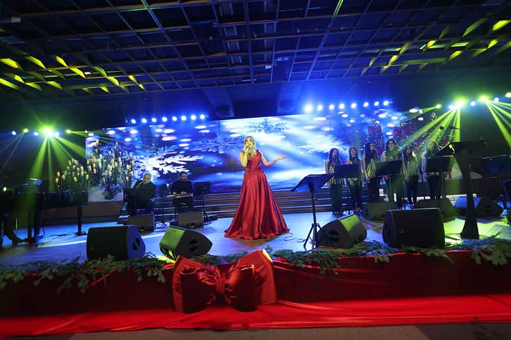 تانيا قسيس تُضيء طرابلس بحفل ميلادي مؤثّر في معرض رشيد كرامي الدولي و حفل استعراضي كبير منتظر في بيروت في ٢٣ كانون الاول