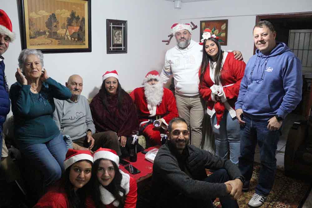 "نحنا حدك" تنثر روح الميلاد في مزرعة الضهر: محبة من القلب لكل بيت....