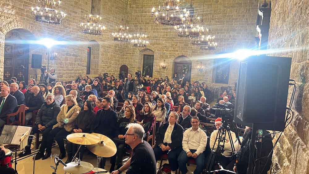 جوقة مار الياس انطلياس تحيي الميلاد .