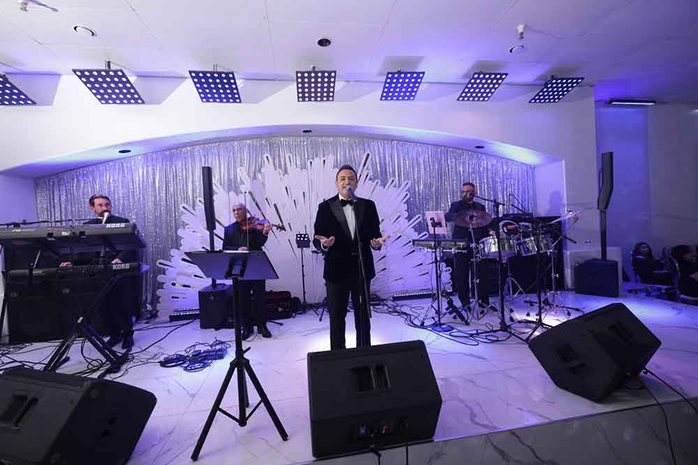 باسل عيد يشعل ليلة رأس السنة بحفل جماهيري حاشد في أريزونا