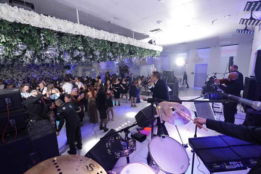 باسل عيد يشعل ليلة رأس السنة بحفل جماهيري حاشد في أريزونا