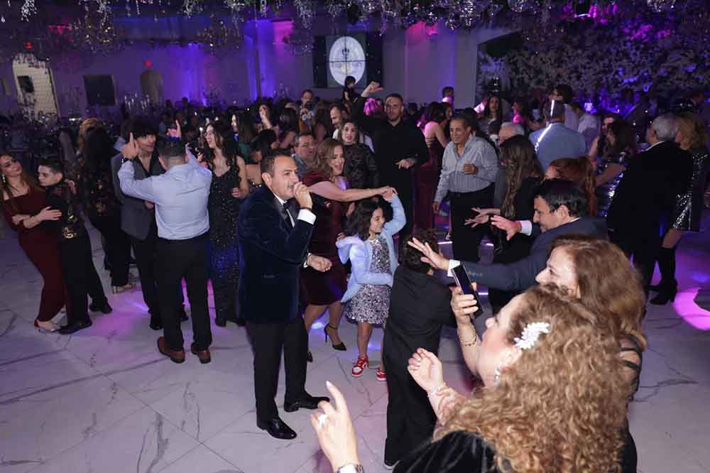 باسل عيد يشعل ليلة رأس السنة بحفل جماهيري حاشد في أريزونا