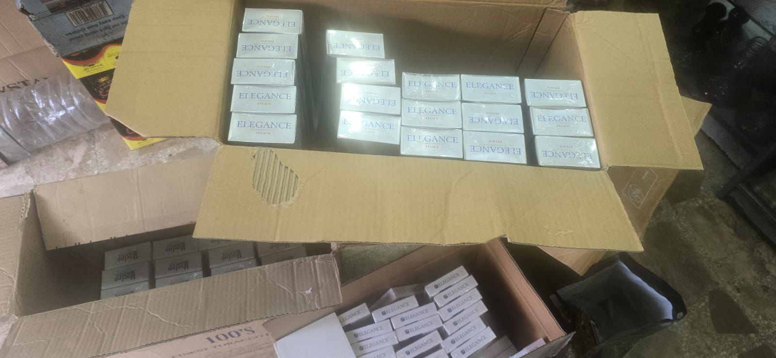 "الريجي" تضبط مصنوعات تبغية مهرّبة ومزورة في طرابلس 