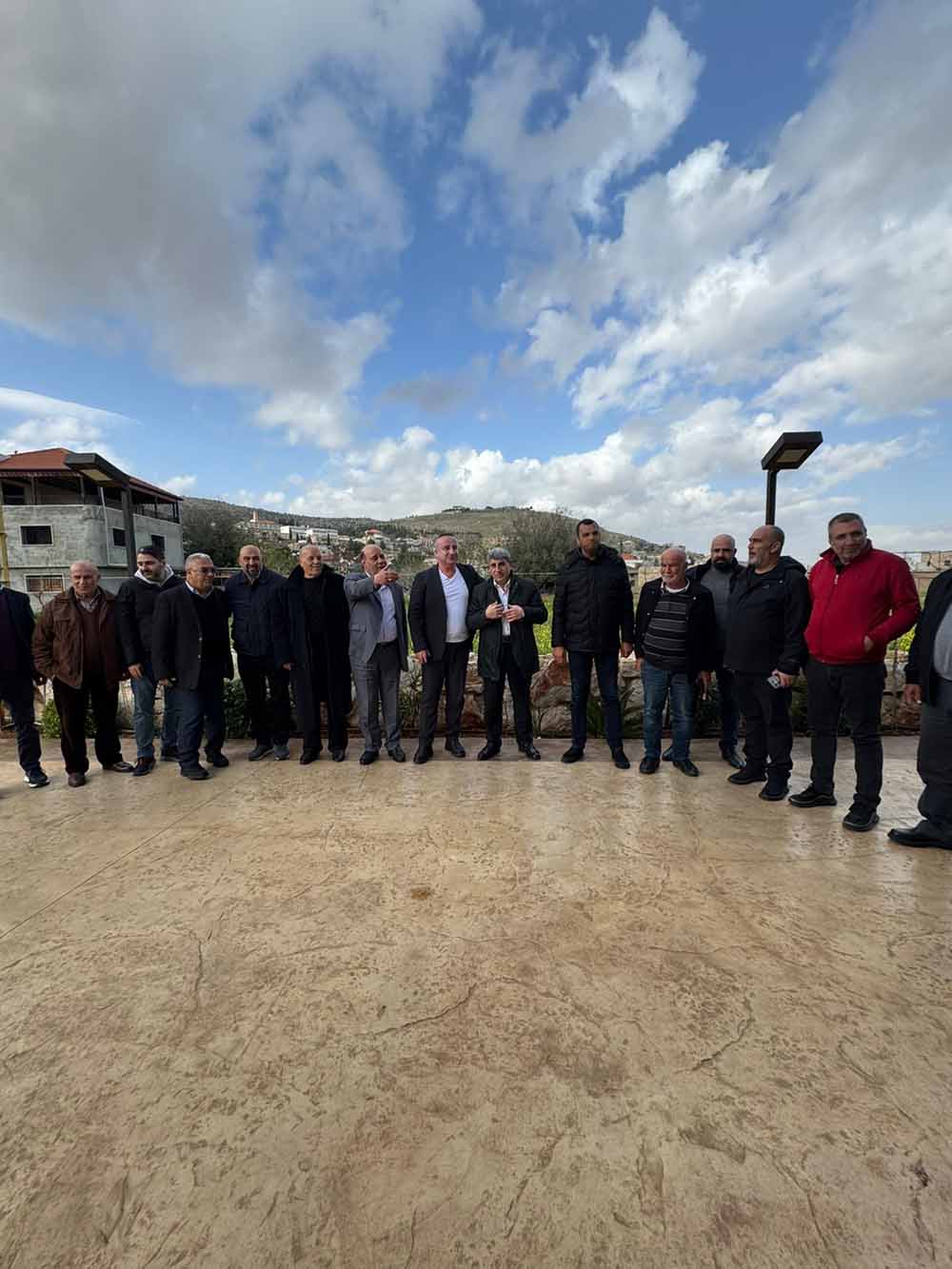 طليس من دير الأحمر يشيد باحتضان النازحين ويثني على دور البلديات في تعزيز الصمود