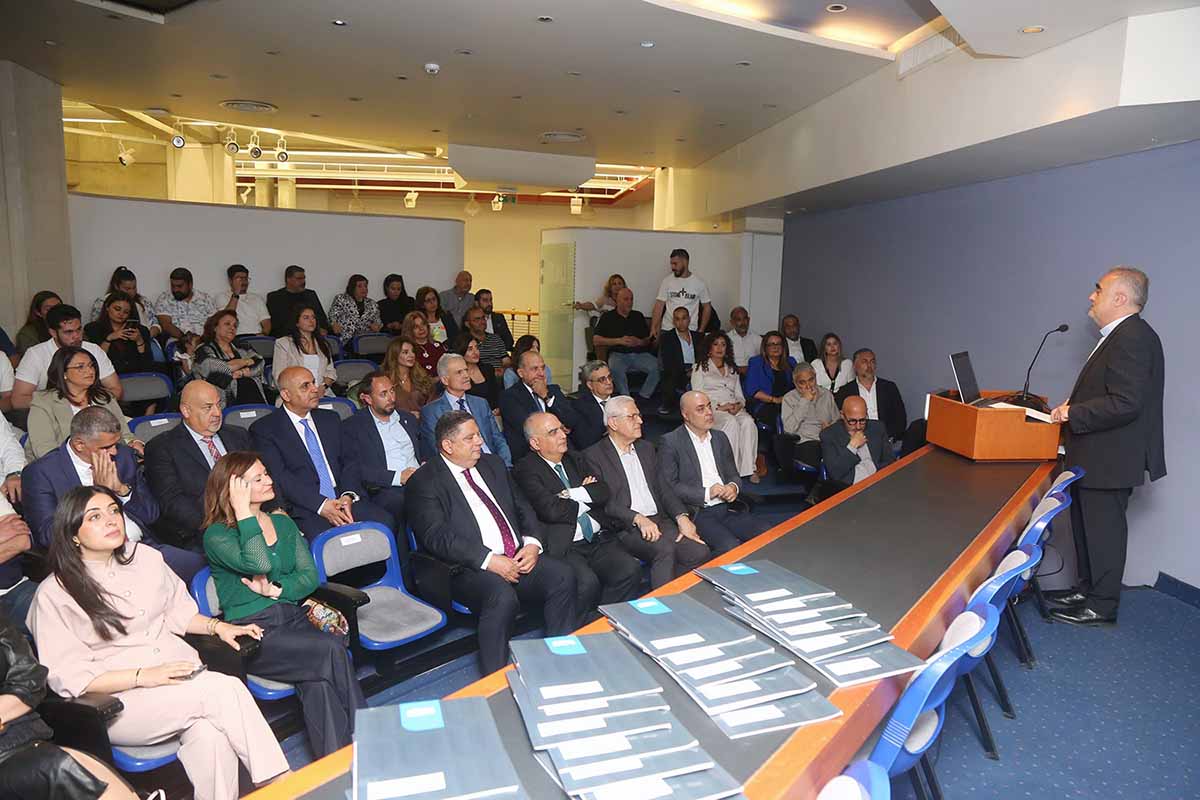 حفل توزيع شهادات الدبلوم المهني في الدراسات البلديَّة بدورتها الثانية في جامعة سيّدة اللويزة
