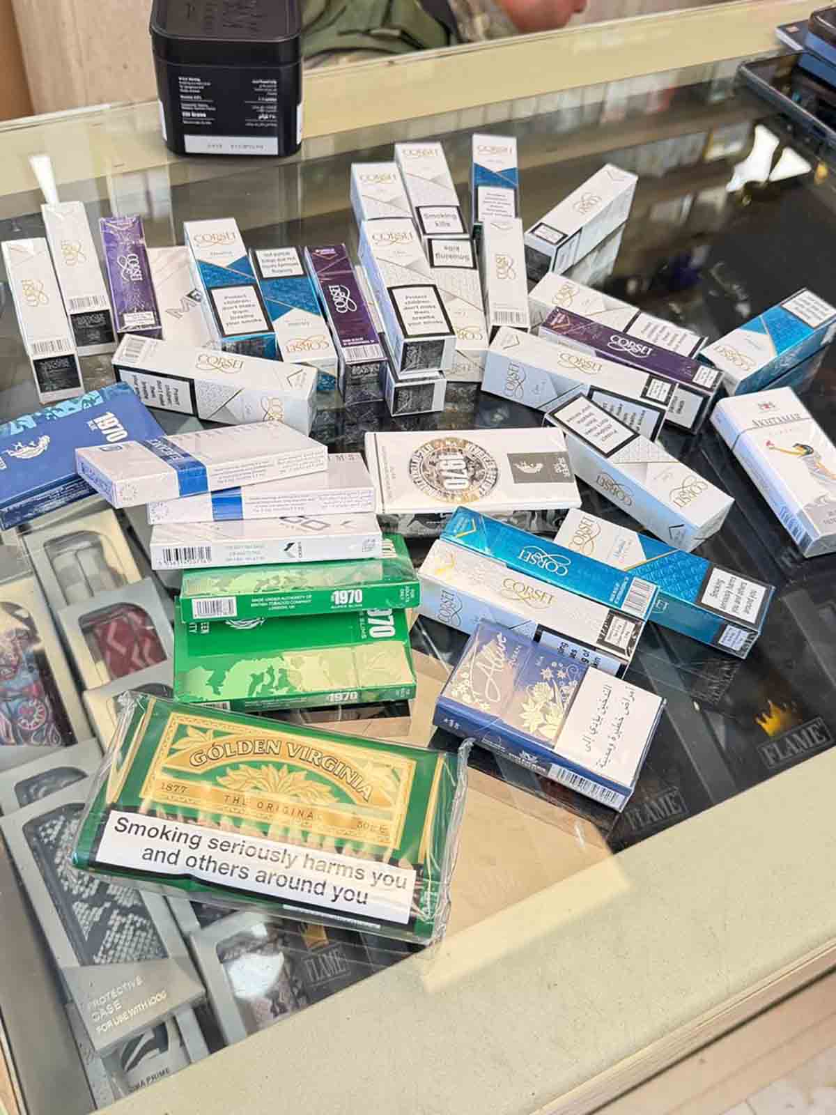 "الريجي" تضبط مصنوعات تبغية مهرّبة ومزوّرة  في الطريق الجديدة والمزرعة وخلدة ودوحة الحص