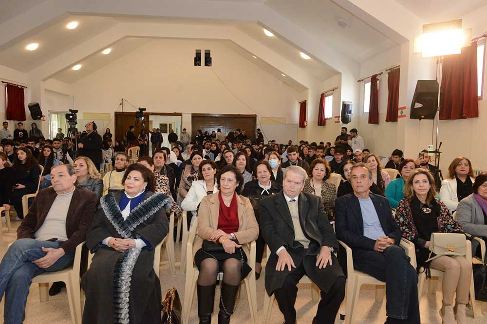  ‎إيناس الجرمقاني وزياد برجي يطلقان مسابقة "IAAF AWARDS" في ثانوية بعقلين الرسمية