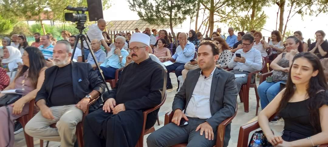 أمسية ثلاثية عشق (كلمة، ريشة ووتر) وتوقيع كتاب  للشاعرة عبير عربيد الشعار 