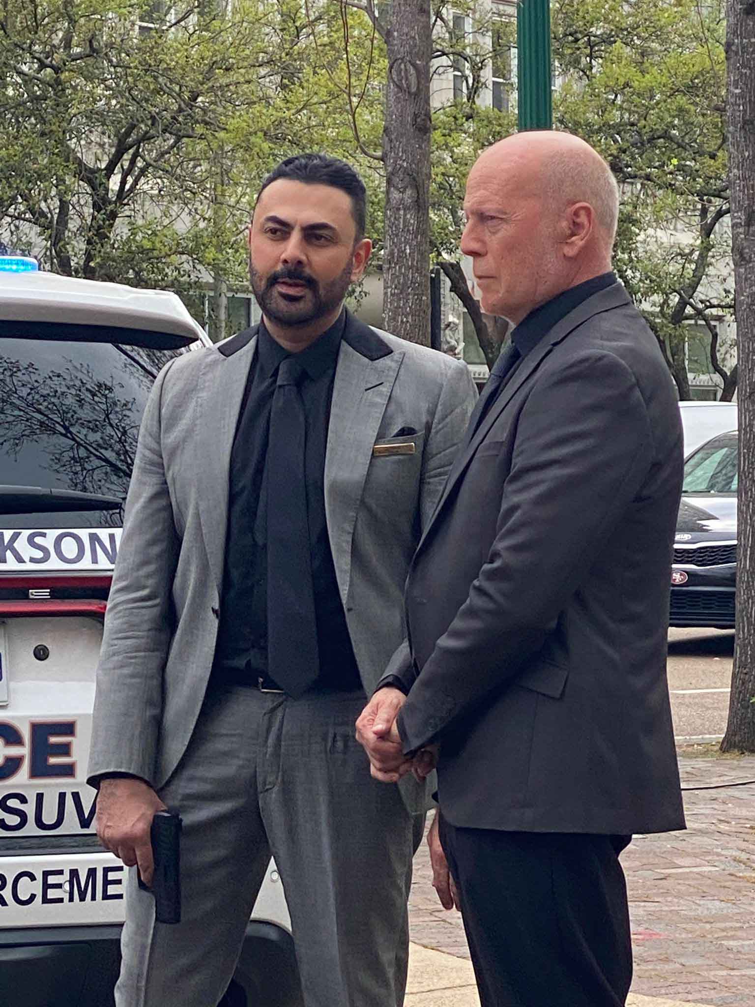 محمد كريم يقدّم هذا الفيلم العالمي مع النجم بروس ويليس وإليكم التفاصيل