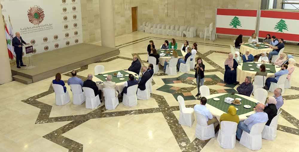 غرفة طرابلس الكبرى تحتفي بموظفيها في عيد العمال وتكرم ثلاثة من الإداريين..