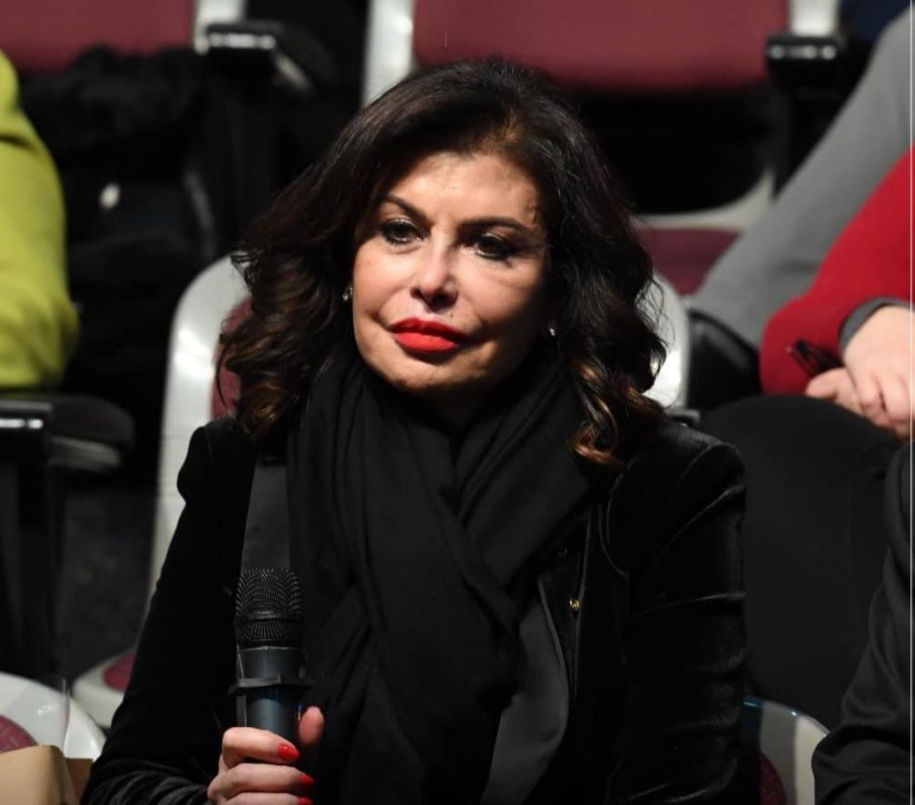 " أمي ملكتي " في جامعة سيدة اللويزة ...