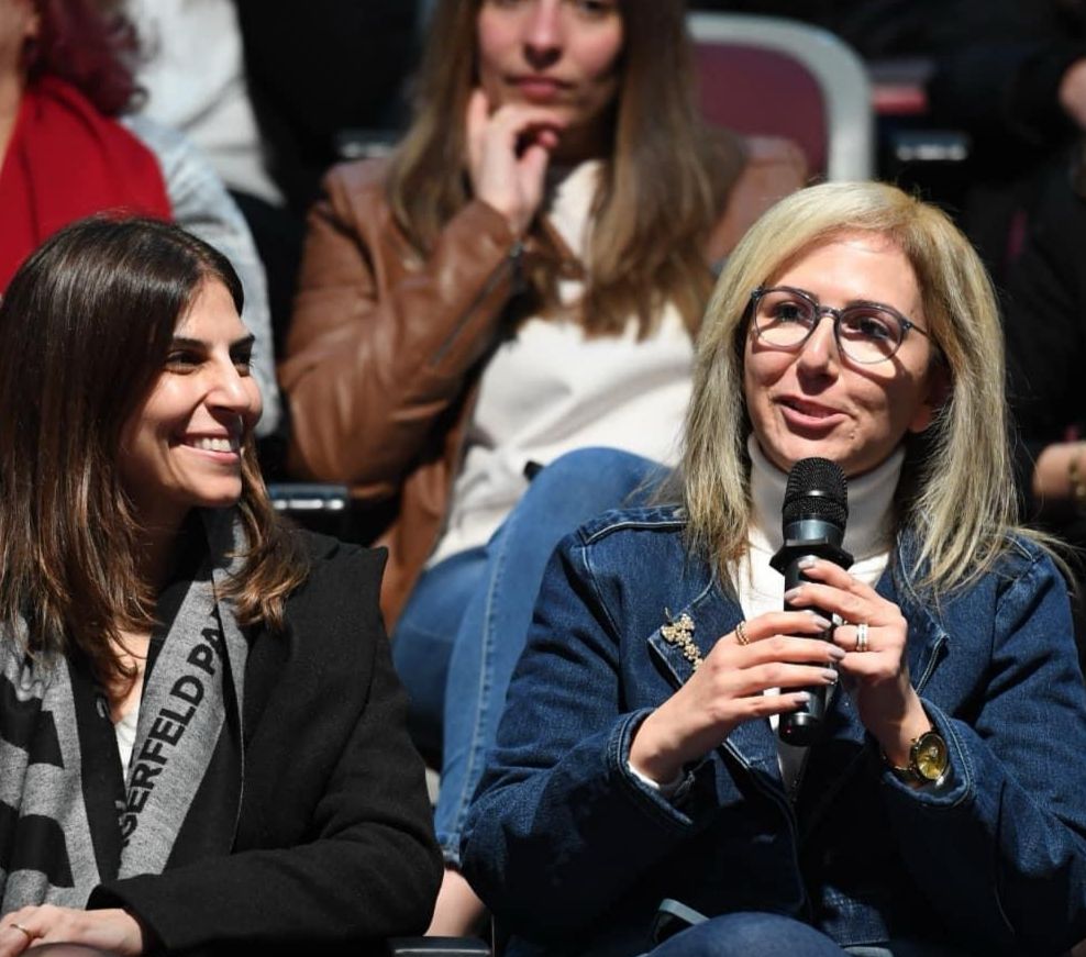 " أمي ملكتي " في جامعة سيدة اللويزة ...