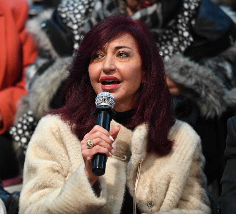 " أمي ملكتي " في جامعة سيدة اللويزة ...