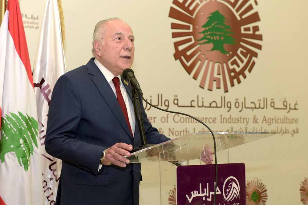 غرفة طرابلس الكبرى تحتفي بموظفيها في عيد العمال وتكرم ثلاثة من الإداريين..