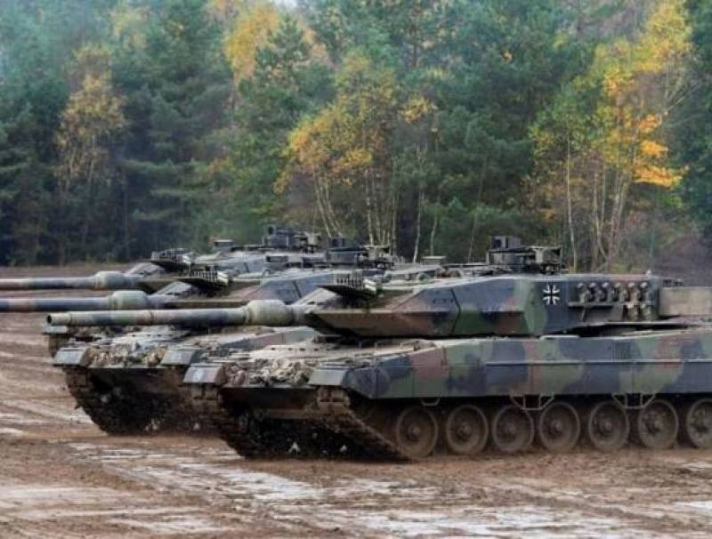 جنود ألمان يخوضون تدريبا عسكريا بـ'دبابات مزيفة'