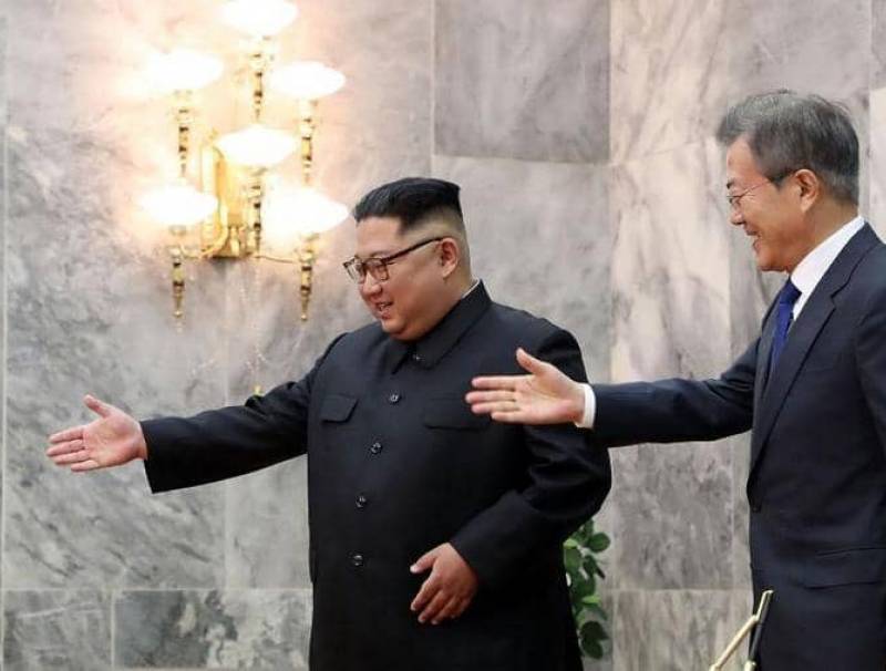  كيم جونغ أون ورئيس كوريا الجنوبية في وقت سابق