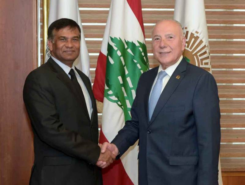  دبوسي بحث مع سفير بنغلادش سبل تعزيز التعاون الاقتصادي..