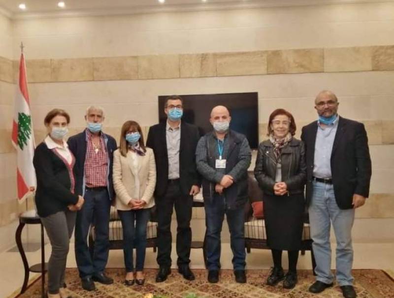 هبة مالية من نادي روتاري الكورة لبلدية متريت