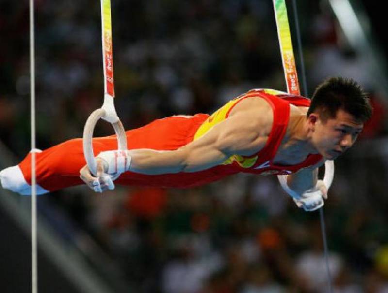 هواة الجمباز الشباب في السويد أحرار في اختيار فئتهم بغض النظر عن الجنس