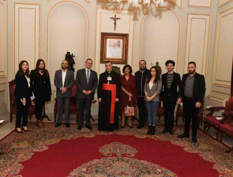 الراعي امام وفد من طلاب العلوم السياسية في اليسوعية: مشكلتنا في لبنان ان البعض يقرر بالنيابة عن الدولة قرار الحرب والسلم