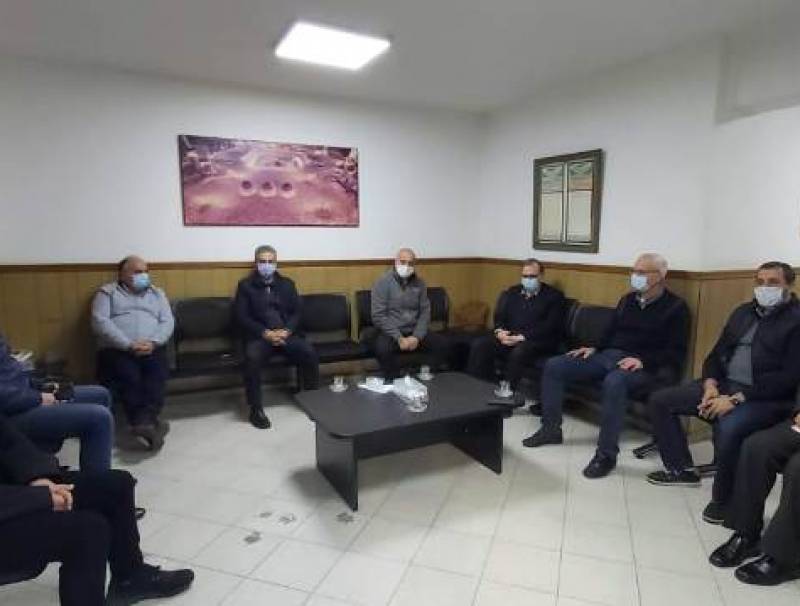 لقاء في مكتب البزري للتحضير لبدء حملة التلقيح