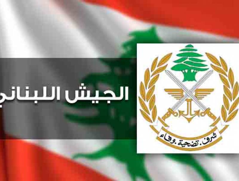 الجيش: زورق معاد خرق المياه الاقليمية قبالة رأس الناقورة والقى قنبلة مضيئة