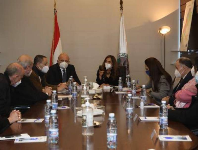 عكر ترأست إجتماعين حول وضع المستشفيات والأدوية والمستلزمات الطبية لمواجهة تداعيات أزمة إزدياد أعداد المصابين بالوباء