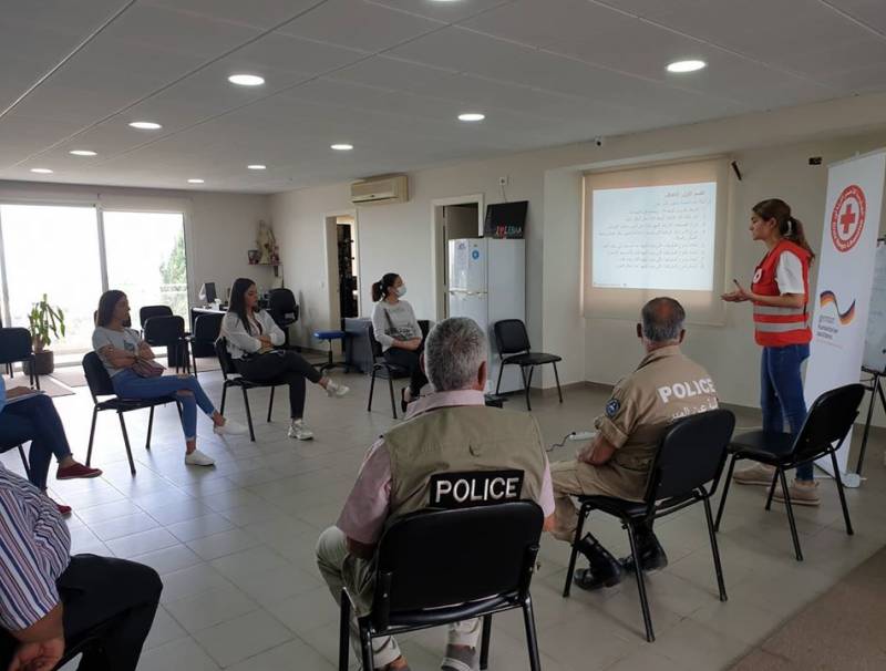 بالصور: دورة الصليب الأحمر لخلية الأزمة لفيروس كورونا في بلدية لبعا بالتنسيق مع وزارة الداخلية والعمل وال German Humanitarian Assistance