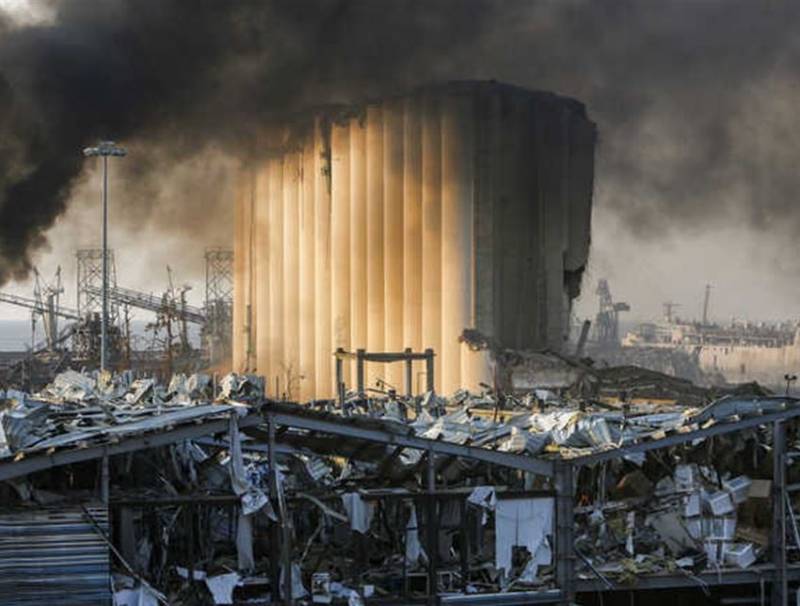 مكتب القاضي عويدات: لا صحة لتنحي النائب العام التمييزي عن متابعة ملف انفجار المرفأ