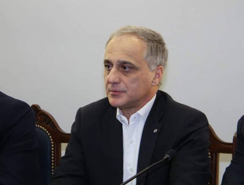 فؤاد ابو ناضر