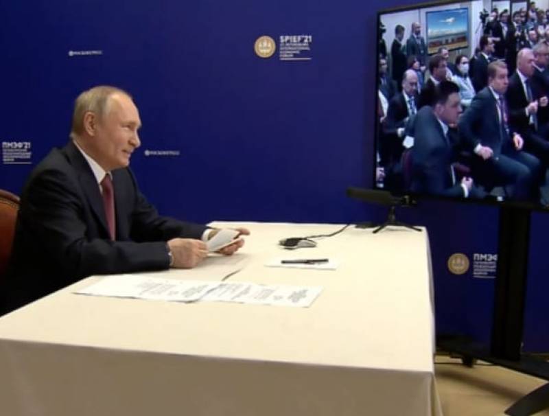 الدكتور السديري من خلال مشاركته بمنتدى سان بطرسبورغ الاقتصادي العالمي يؤكد روسيا بلد الامن والأمان 