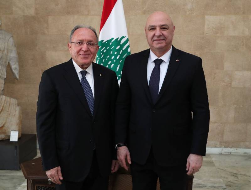 "هل يحق للوزير أن يشرعن انتحال صفة تمثيلية؟ الجامعة اللبنانية الثقافية في العالم تردّ!"