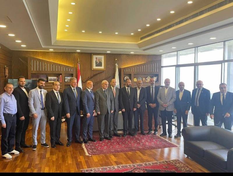 وفد من جمعية تجار جونية وكسروان زار وزير الدفاع: دعم للخطة الأمنية وتعازٍ بشهداء الجيش