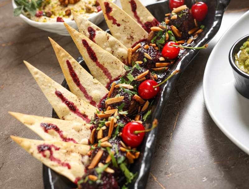 لتذوّق أشهى المأكولات… أفضل بوفيه إفطار رمضاني في الكسليك Murray Restaurant