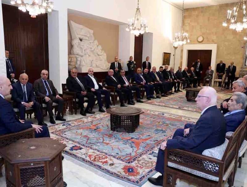 إبراهيم الترشيشي بعد لقاء النقابات الزراعية مع رئيس الجمهورية:24 نيسان 2021 شكّل “يوماً أسود” في تاريخ لبنان مع إقفال الحدود العربية، ولا سيما السعودية، أمام الصادرات اللبنانية.